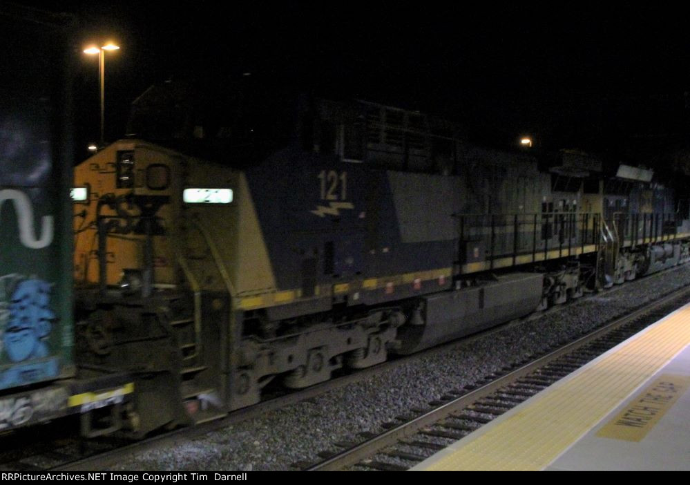 CSX 121 on Q409